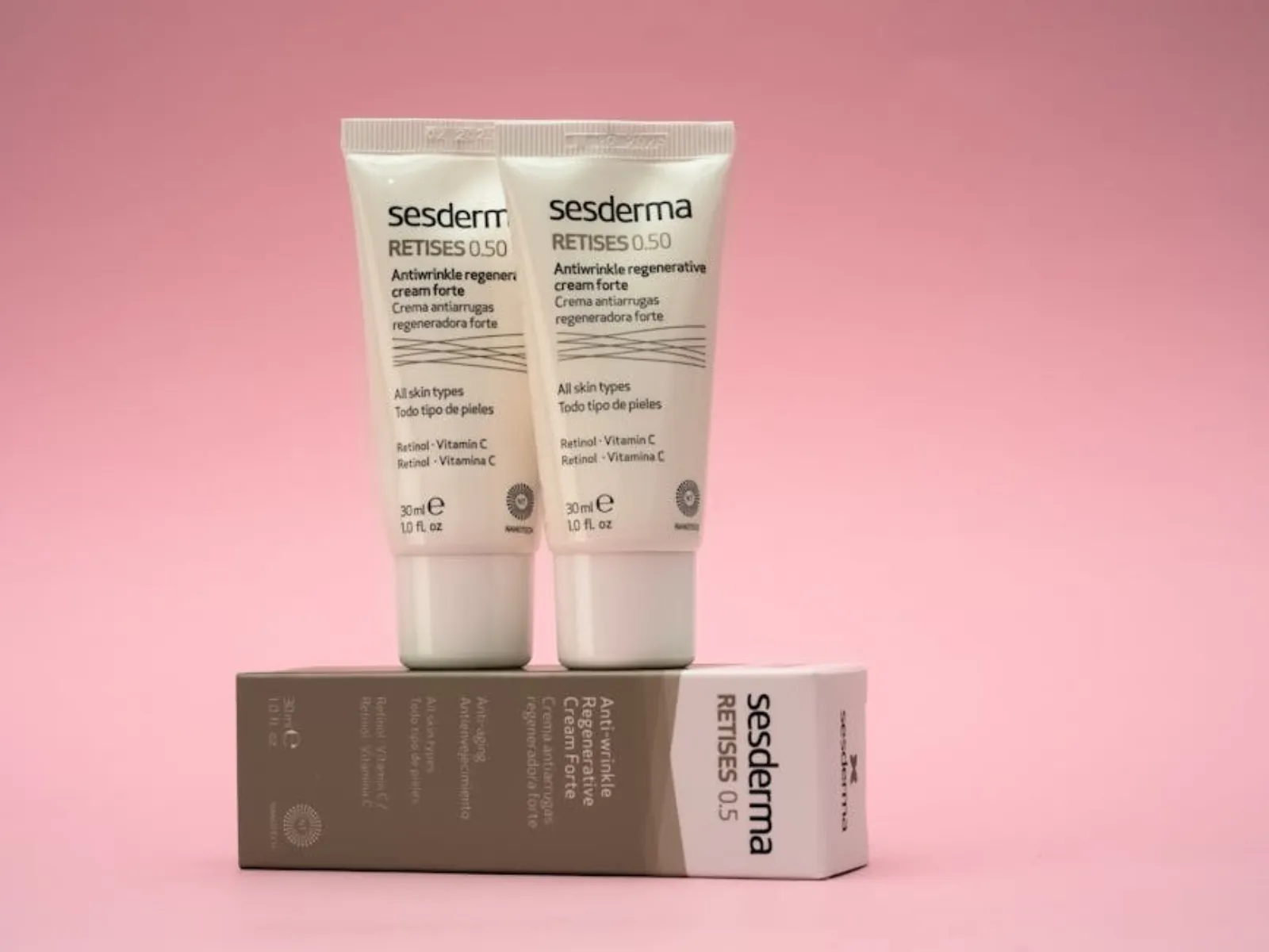 Niacinamid vs Retinol 2026: vilken aktiv passar dig?