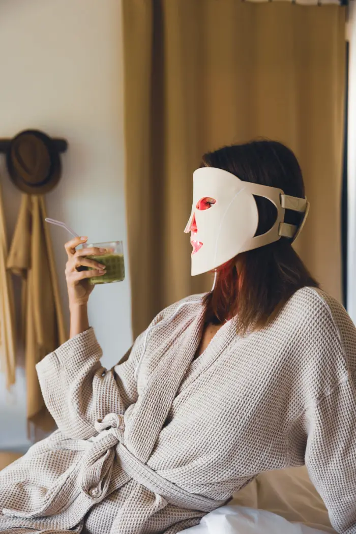 LED-mask gravid: är det säkert? Det säger forskningen 2026
